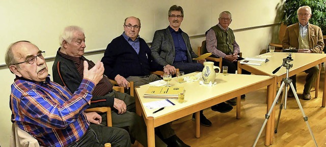 Zeitzeugen aus Kippenheimweiler berich...h, Gerhard Fssler und Josef Stadick.   | Foto: Wolfgang Knstle