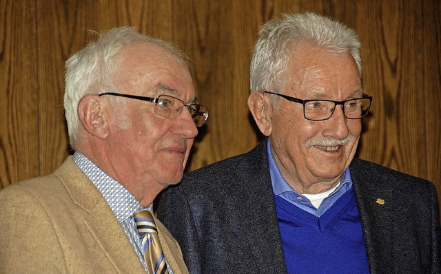 Winfried Kninger (links)   folgte auf Michael Roschach.   | Foto: Rderer