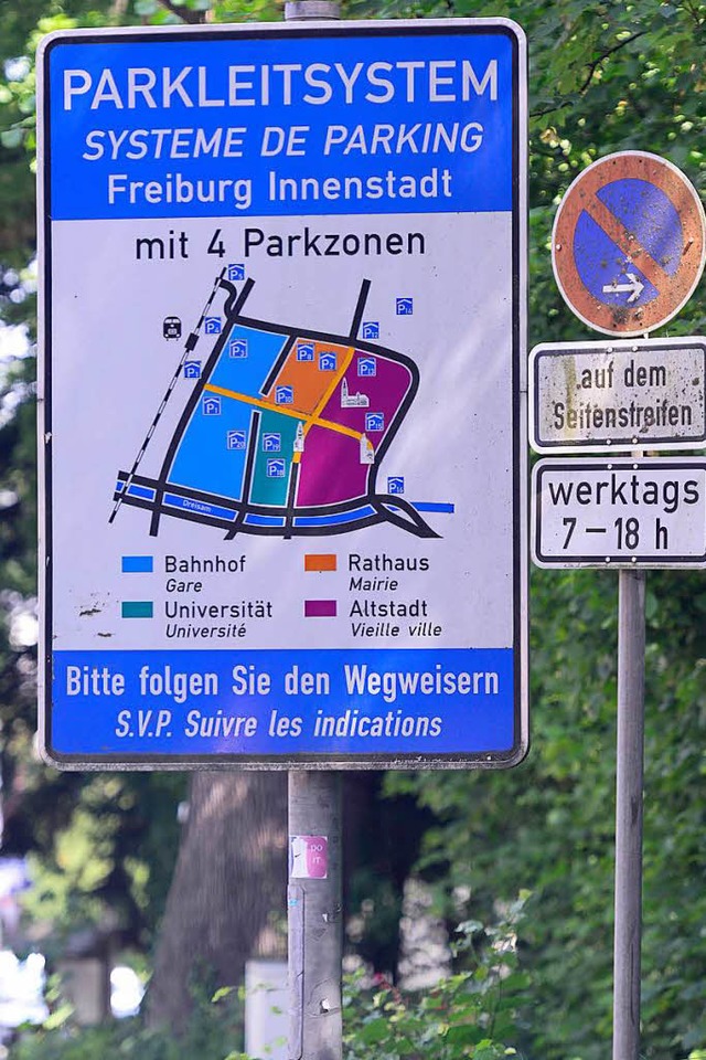 Das Parkleitsystem wird nach Ostern der vernderten Verkehrsfhrung angepasst.  | Foto: Ingo Schneider