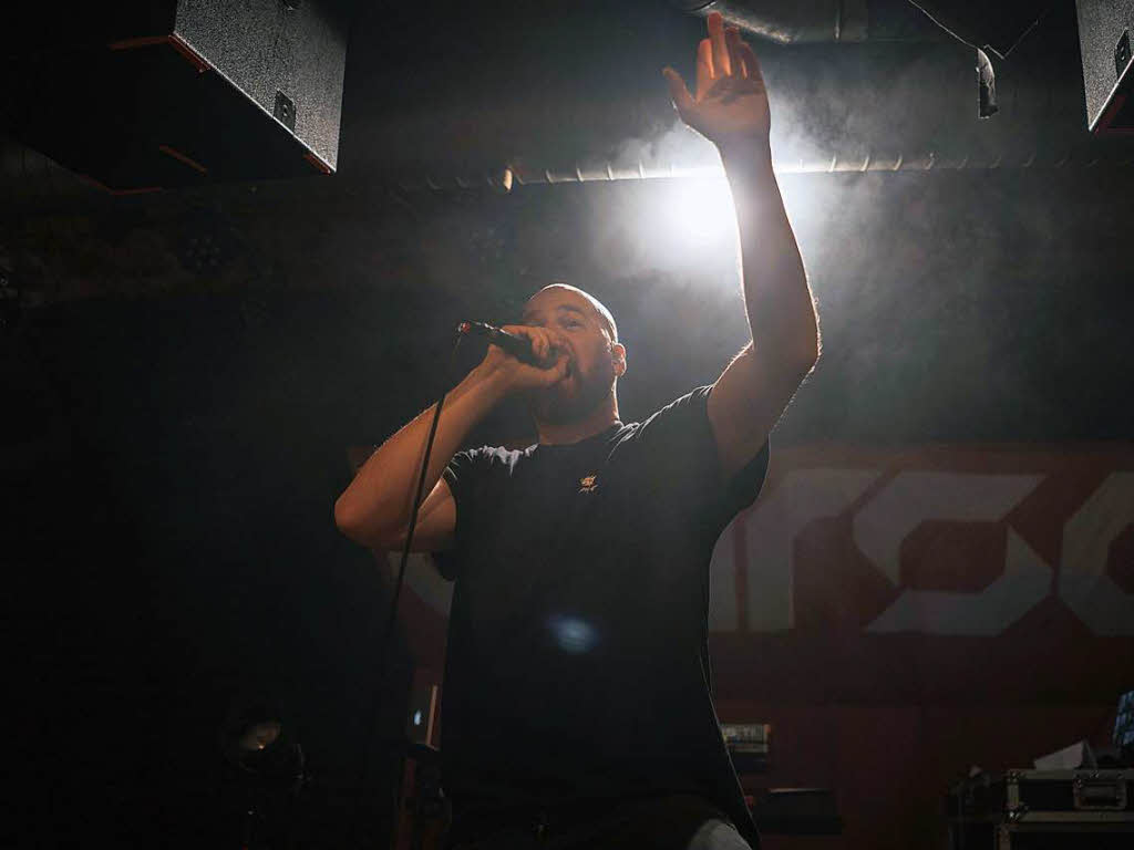 Rapper Curse tritt im Jazzhaus in Freiburg auf.