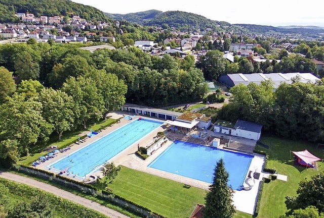 Der Gemeinderat von Waldshut-Tiengen b...gbereich und eine Breitwellenrutsche.   | Foto: Peter Rosa