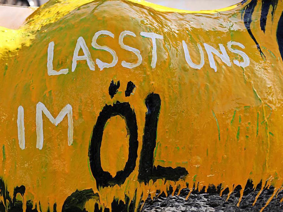 &#8222;Lasst uns nicht im l versinken&#8220; soll es am Ende heien.  | Foto: Simon Voss