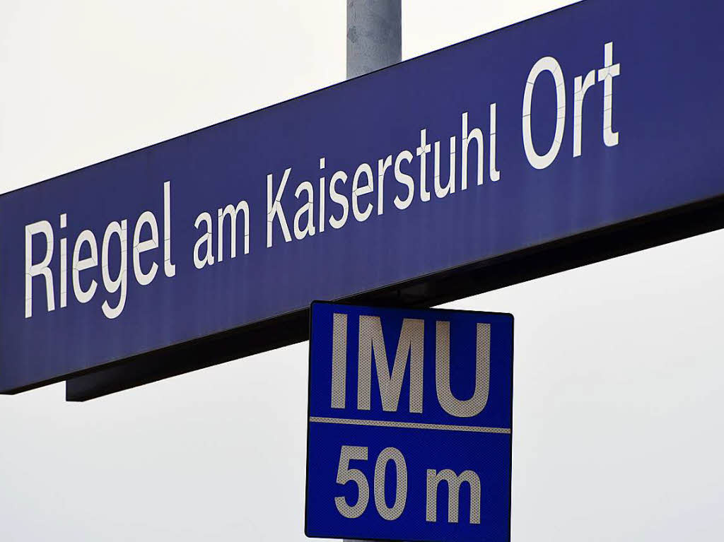 Bauarbeiten in Riegel: Hinweisschild am Bahnhof.
