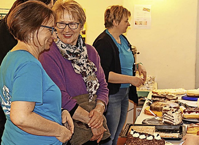 Auch Kuchen fanden Zuspruch beim Suppensonntag.  | Foto: Kuhlmann