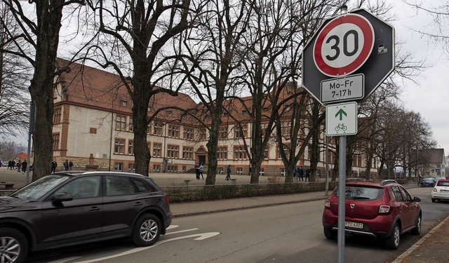 Tempo 30 auf Hauptverkehrsstraen soll...trae die Schler der Schillerschule.   | Foto: Boris Burkhardt