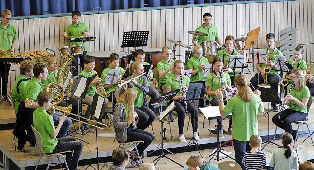 Die Jugendkapelle unter Leitung von Je...achmittag des Musikvereins Rtenbach.   | Foto: Liane Schilling