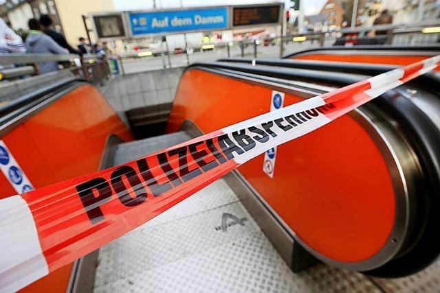 Zwei U-Bahnen stoen in Duisburg zusammen – 35 Menschen involviert