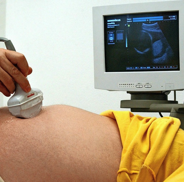 Schwangere haben Prioritt auf der War...innen teilweise einige Monate warten.   | Foto: dpa
