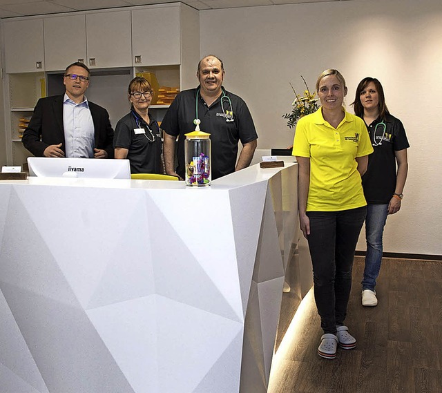 Am Dienstagnachmittag fiel der Startsc...nn (links) freut sich ber den Start.   | Foto: Volker Mnch