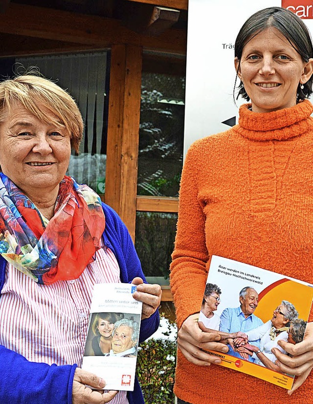 Gabriele Zeisberg-Viroli (links) bergibt ihre Aufgaben an  Claudia Fechner.  | Foto: Gerhard Lck
