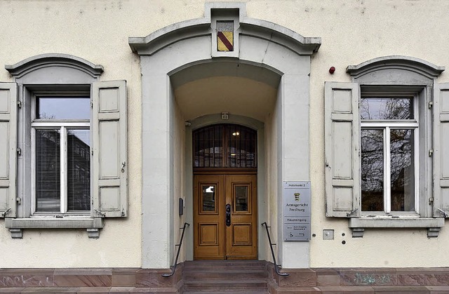 Das Freiburger Amtsgericht am Holzmark...ben, aber auch mehr Richter bekommen.   | Foto: Thomas Kunz