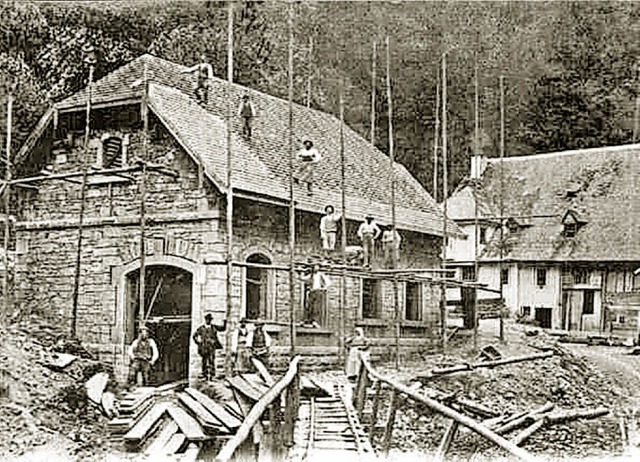 Zur Sicherstellung ihrer Wasserversorg...uchachwasser  fr die Stromproduktion.  | Foto: Archiv Christa Maier