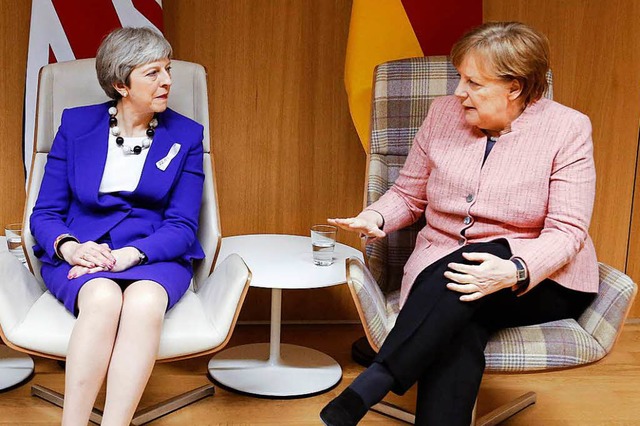 Beim jngsten EU-Gipfel sprachen die b... Angela Merkel ber den Fall Skripal.   | Foto: dpa