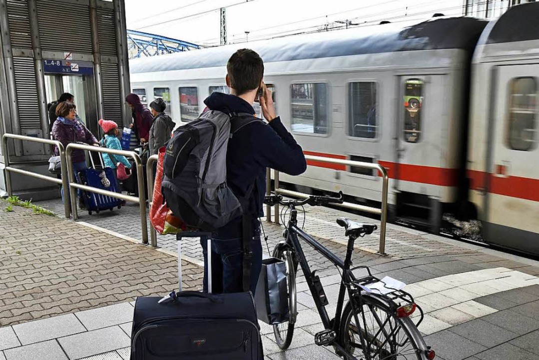 Wie komme ich nach der Ankunft am Gleis in Freiburg weiter?  | Foto: Thomas Kunz