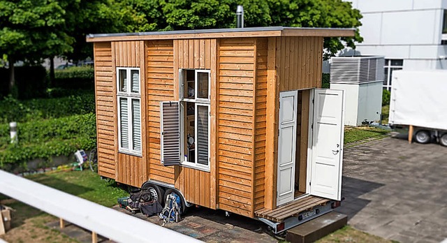 Heim auf Rdern: ein Tiny House, aufge...m Gelnde des Bauhaus Campus in Berlin  | Foto: Alexander Heinl