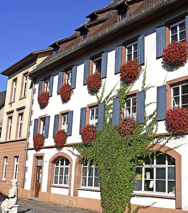 Die Stadt plant, das Gebude zu verkau...rzeit  noch die Hebelschule befindet.   | Foto: privat