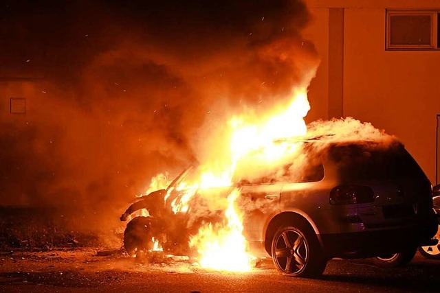 Am Donnerstag brannte in Lahr wieder ein Auto  | Foto: Wolfgang Knstle