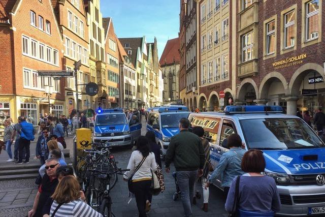 Auto fährt in Menschenmenge in Münster – drei Tote und 20 Verletzte