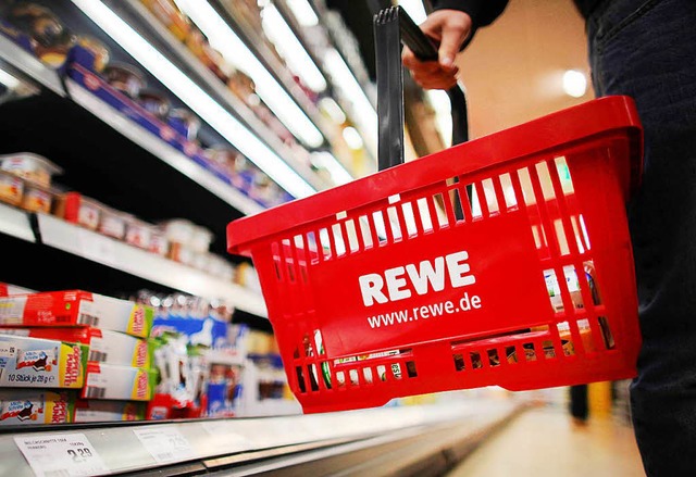 Rewe macht mehr Umsatz &#8211;  wegen ...der Jahresberschuss 2017 dennoch ein.  | Foto: dpa