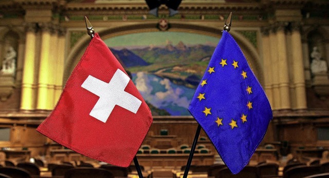Das Verhltnis zwischen der Schweiz un...rgt in Basel weiter fr Diskussionen.   | Foto: dpa