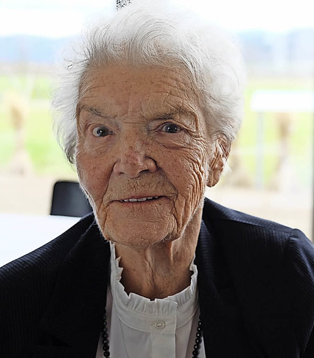 Maria Spth an ihrem 100. Geburtstag  | Foto: map