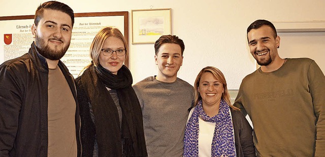 Die Jugendwarte  Cyneyt Tatli (li.), E...ja Thiele  (li.) und Cynthia Drfler.   | Foto: B. Wieschenkmper