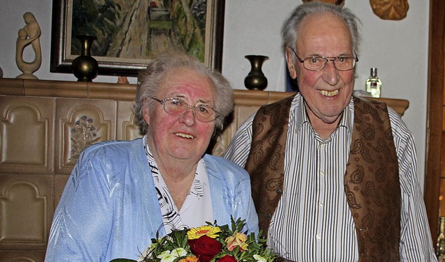 Berta und Eugen Schneider haben  in Ob...gen ihre diamantene Hochzeit gefeiert.  | Foto: Herbert trogus