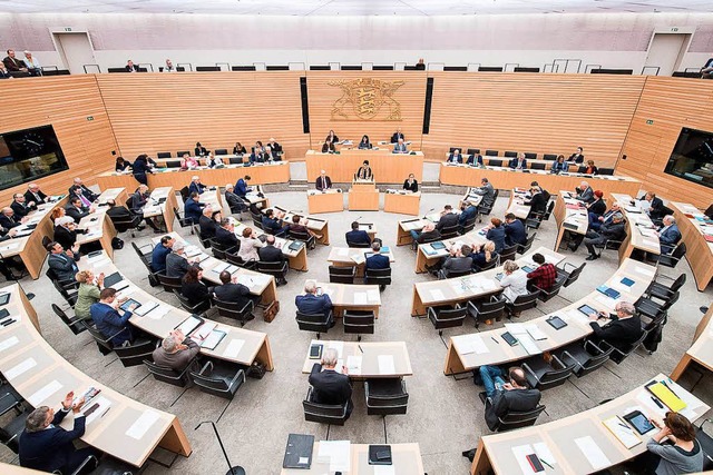 Landtag in Stuttgart: In der Frage der... zur Staatspension nicht vermittelbar.  | Foto: dpa