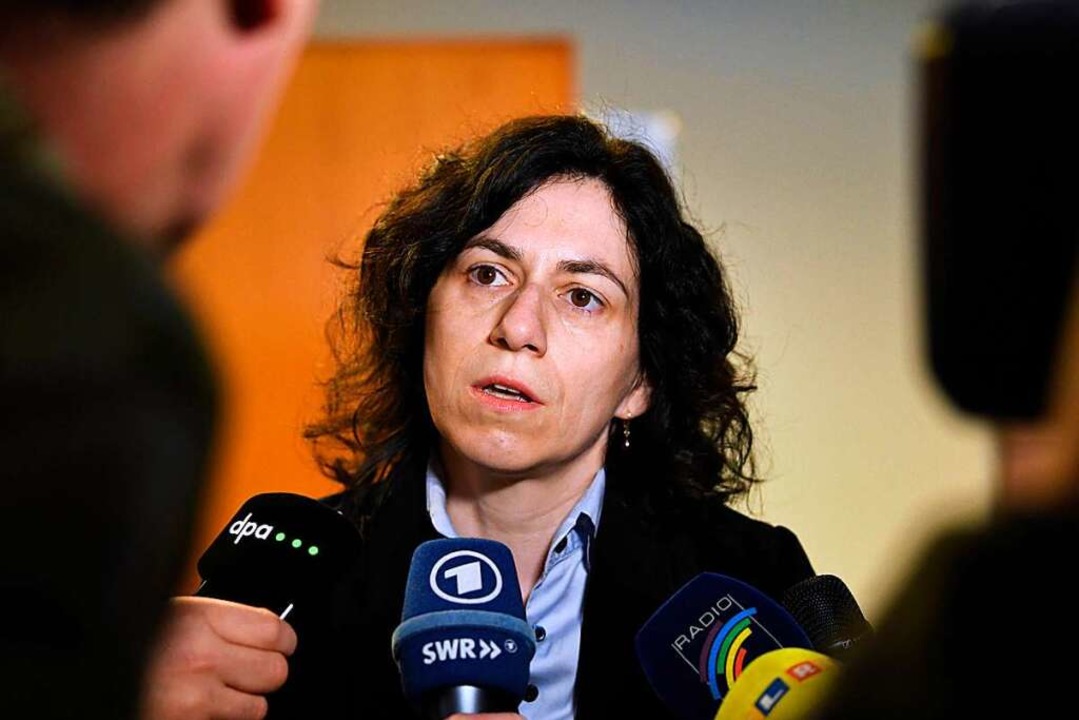 Anwältin Katja Ravat tritt als Nebenklägerin für das Opfer im Prozess auf.  | Foto: dpa