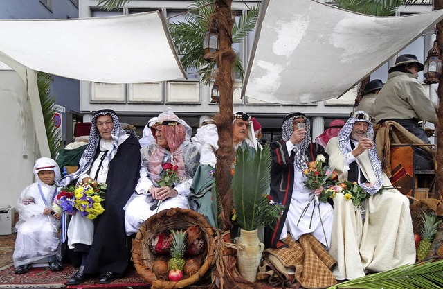 Sieht fr Laien aus wie Fasnacht, ist ...ich die Verkleidung am alten Arabien.   | Foto:  Boris Burkhardt