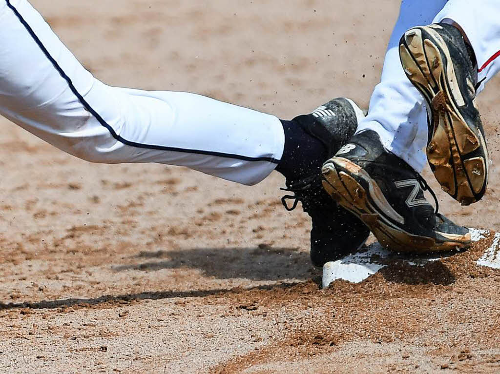 Die Zweitliga-Baseballer der Neuenburg Atomics sind wieder in die Saison gestartet.