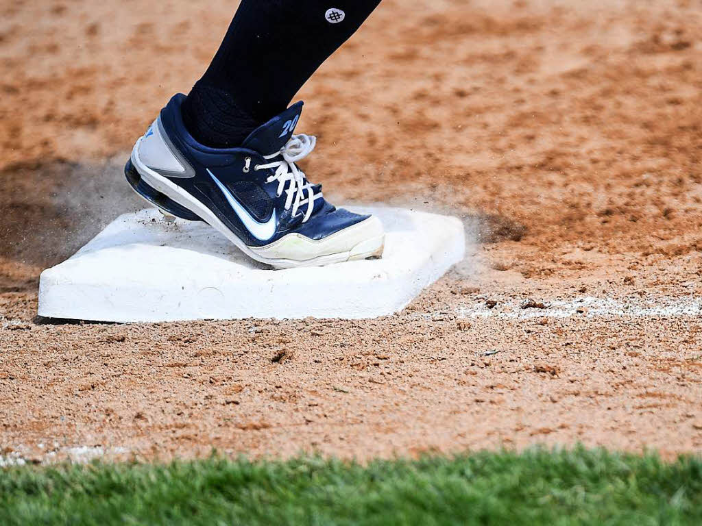 Die Zweitliga-Baseballer der Neuenburg Atomics sind wieder in die Saison gestartet.