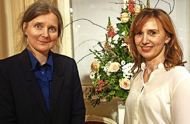 Marion Poschmann (links) und Susanna H...i einer Lesung im Bonndorfer Schloss.   | Foto: Andreas Mahler