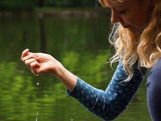Firmeninhaberin Sophia Elmlinger macht vegane Kosmetik aus Leidenschaft.  | Foto: Dorothee Wetzel