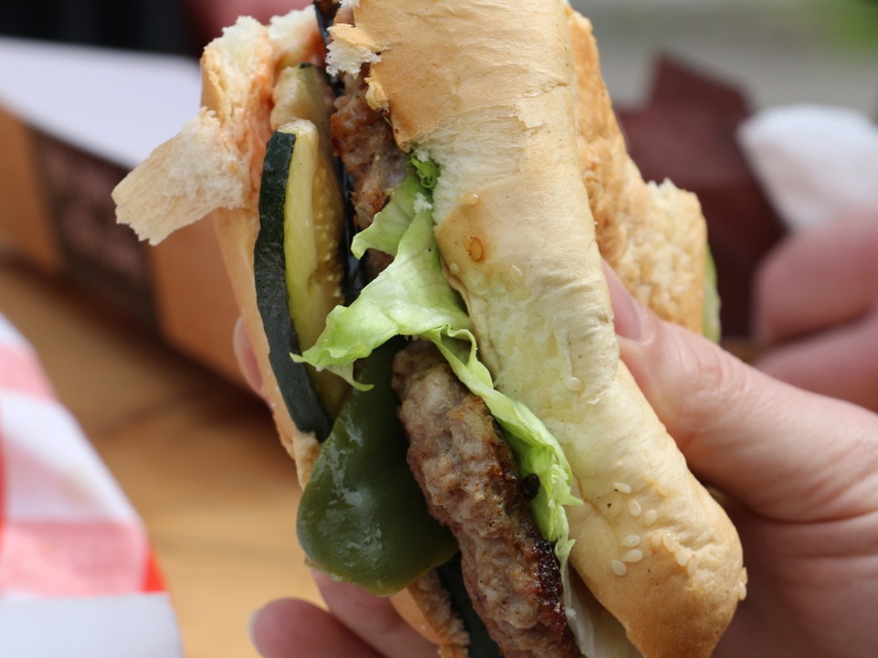 fudders Top 10 Burger-Lokale: Der Burger des Foodtrucks Mediterrane Leidenschaft  | Foto: Markus Hofmann