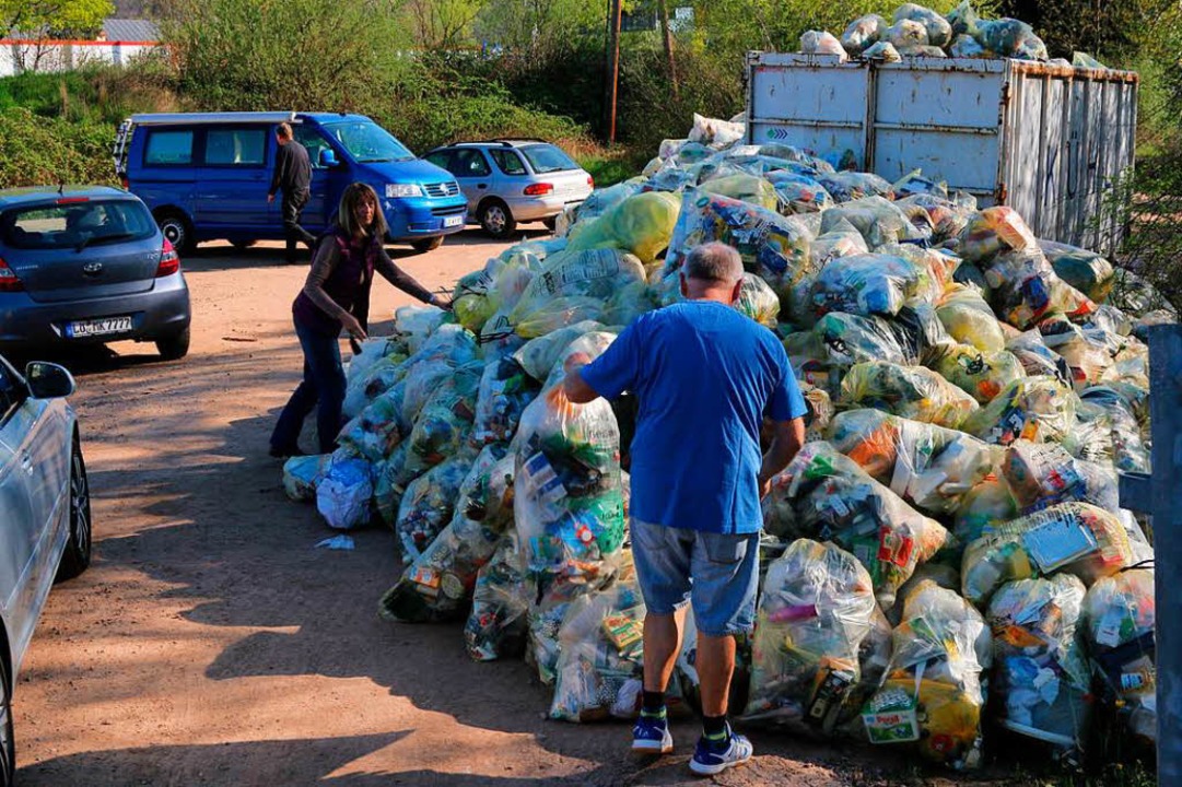 Gelbe Säcke Alles im Griff trotz Ansturm auf Recyclinghof Haagen Lörrach Badische Zeitung