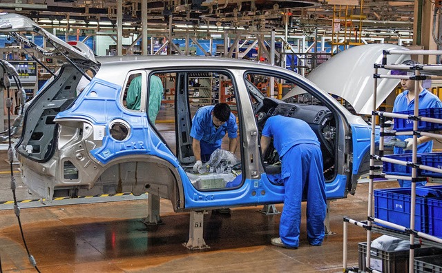 Automontage im VW-Werk Anting bei Schanghai  | Foto: DPA