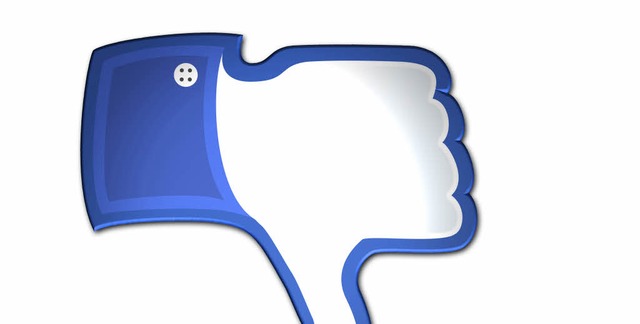 Daumen runter: Viele Nutzer mgen Facebook nicht mehr.  | Foto: Stock.adobe.com