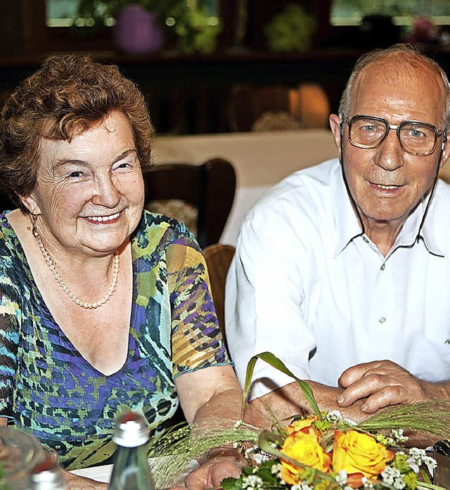 Hedwig und Raimund Gehring. Sie haben ...acken aber noch immer krftig mit an.   | Foto: Fanny Mller