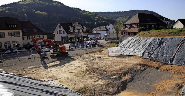 Spatenstich fr den Umbau des Lffler-Areals in Seelbach  | Foto: Christoph Breithaupt