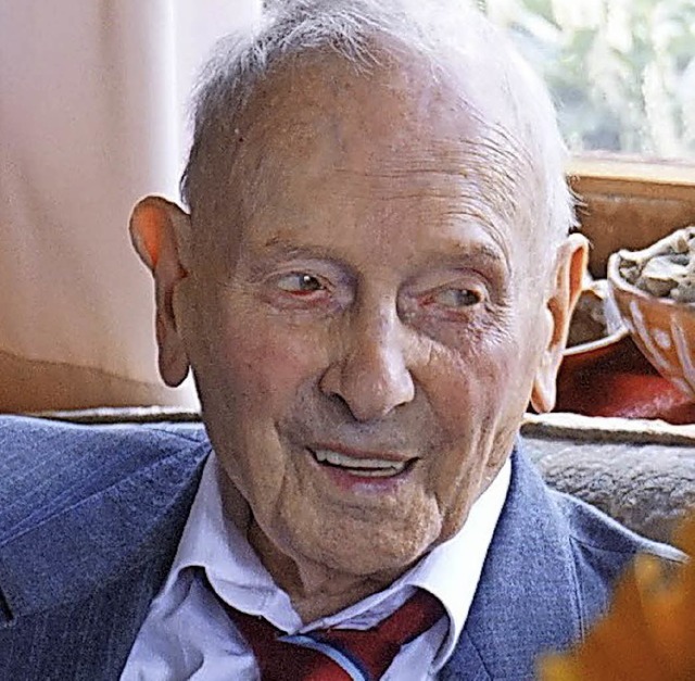 Karl Rawer an seinem 104. Geburtstag   | Foto: Just