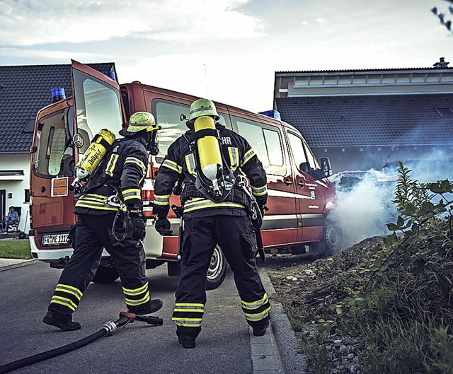 Einblicke in ihre Arbeit gewhrt die F...gut &#8211; beim Tag der offenen Tr.   | Foto: Feuerwehr Mengen