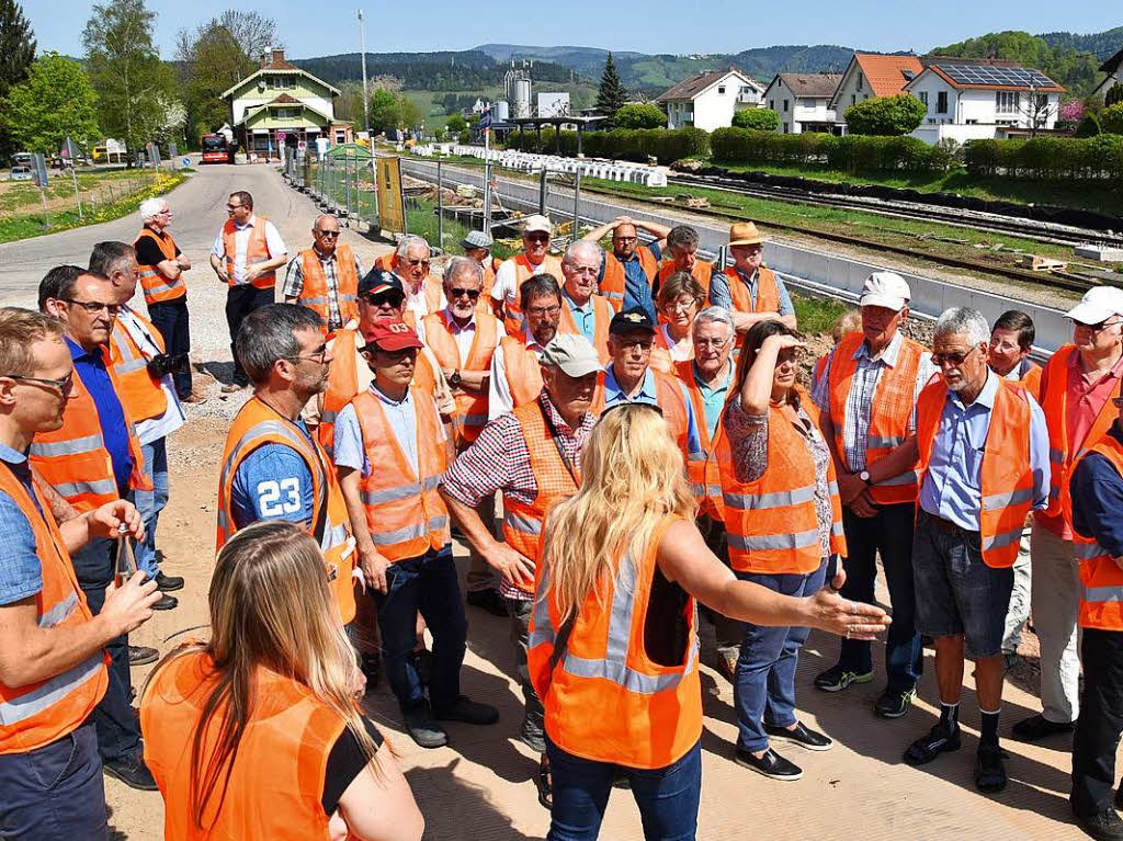 BZ-Leser waren auf der Großbaustelle der Höllentalbahn und besuchten Himmelreich. BZ-Leser waren auf der Großbaustelle der Höllentalbahn und besuchten Himmelreich.