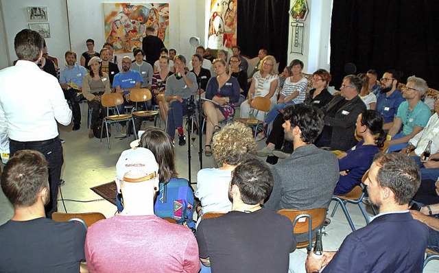 Diskussionsrunde in der Visionen- und Ideenakademie VIA  | Foto: B. Puppe