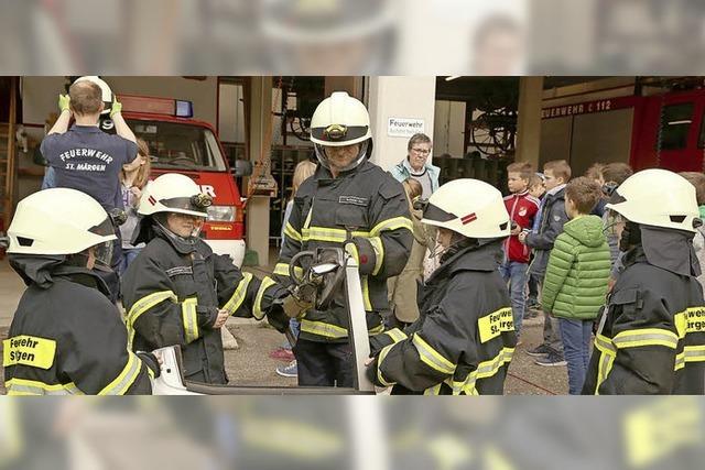 Feuerwehrhaus statt Klassenzimmer