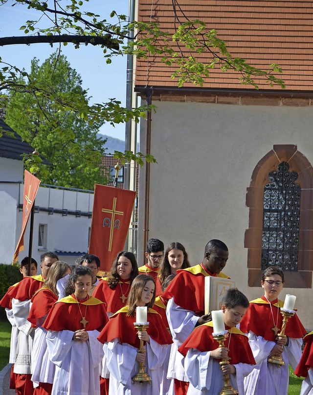 St. Georg feierte am Sonntag ein ganz ...punkt die Sanierung der Kirche stand.   | Foto: Martina Weber-Kroker