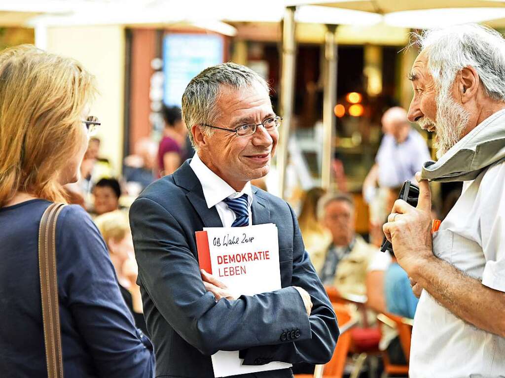 BZ-Hautnah-Veranstaltung zur OB-Wahl auf dem Freiburger Rathausplatz.