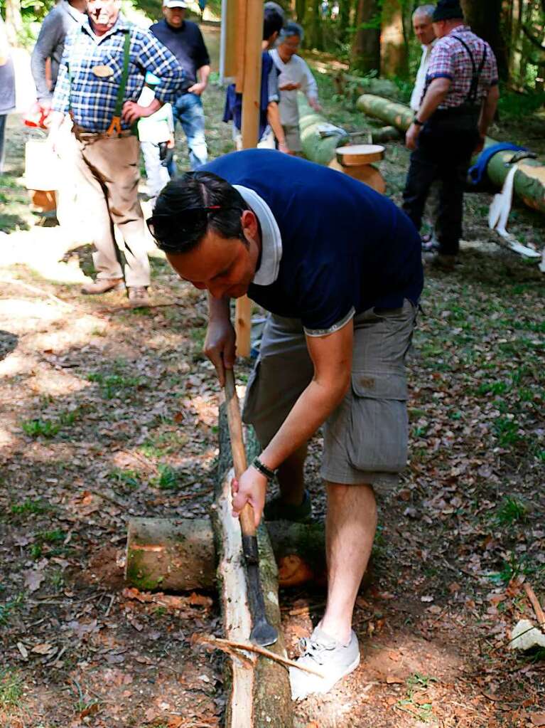 Im Rahmen der Heimattage Baden-Wrttemberg in Waldkirch fand im Wald beim Schtzenhaus Buchholz ein Waldtag mit mehr als 20 Stationen statt.