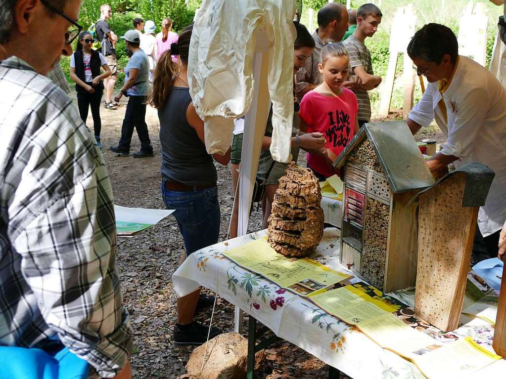 Im Rahmen der Heimattage Baden-Wrttemberg in Waldkirch fand im Wald beim Schtzenhaus Buchholz ein Waldtag mit mehr als 20 Stationen statt.