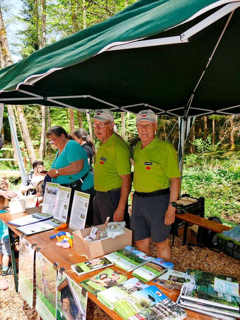 Im Rahmen der Heimattage Baden-Wrttemberg in Waldkirch fand im Wald beim Schtzenhaus Buchholz ein Waldtag mit mehr als 20 Stationen statt.